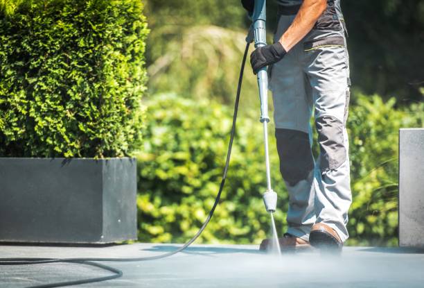 Best Animal Enclosure Cleaning  in Nissequogue, NY